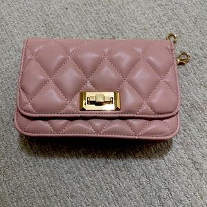 Blush with gold accent clutch purse. Can remove or add strap from Aldo.